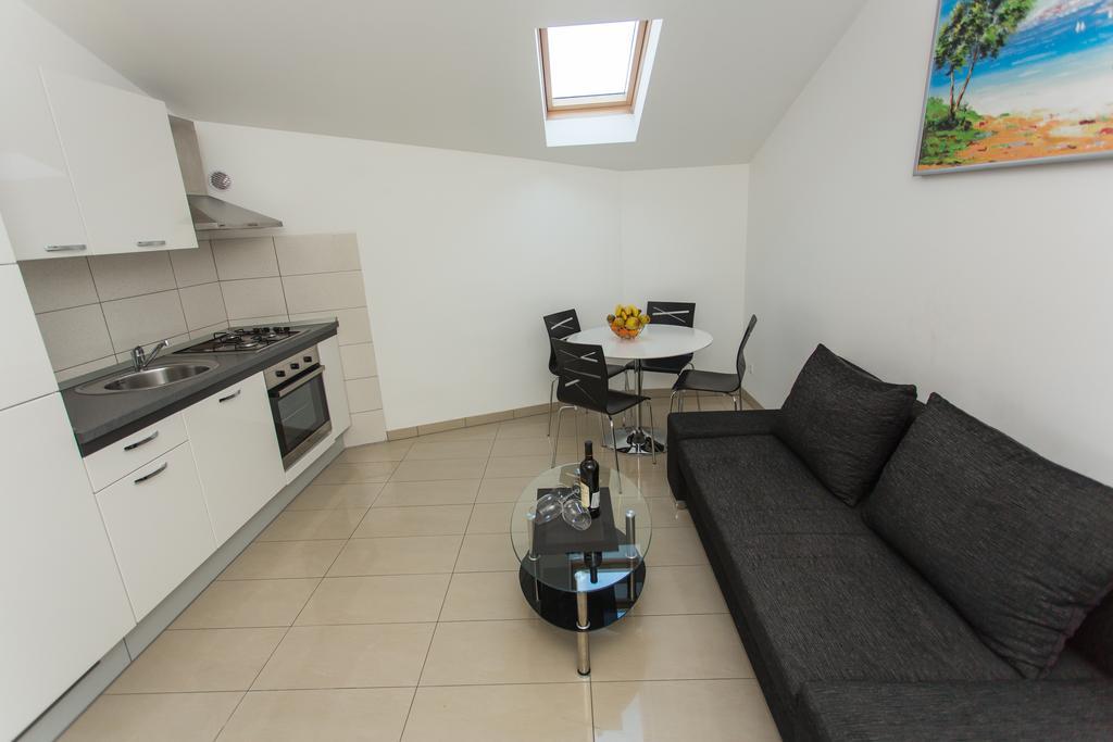Apartments Little Paradise Trogir Phòng bức ảnh